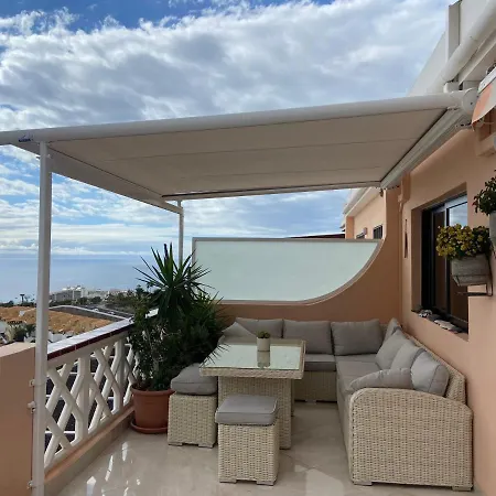 Paradise Court Apartment *