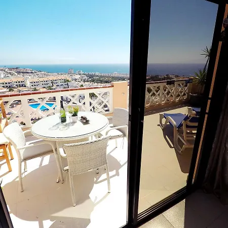 Paradise Court Apartment
